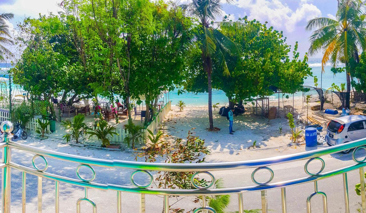 Seasunbeach Hotel Maldives Hulhumalé Exterior foto